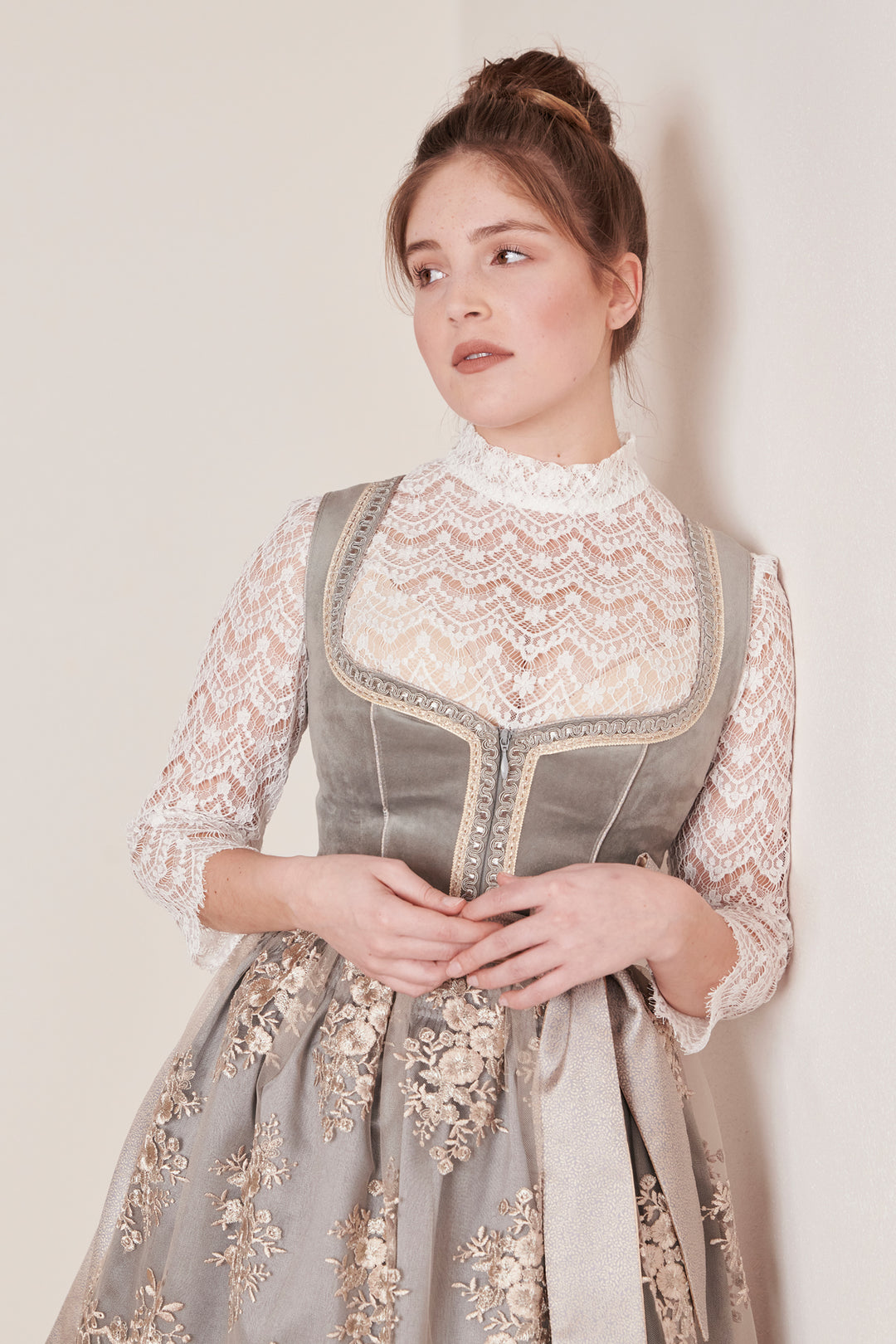 Dirndl Aurea 60cm KRÜGER